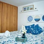 Lyrioshomes Apartamento Montano Center Malaga